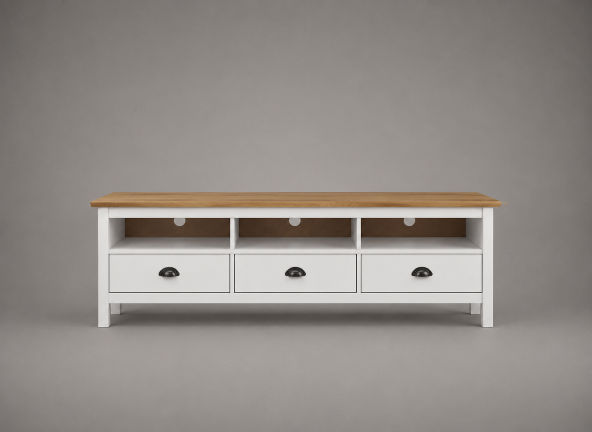 Meuble TV blanc avec plateau bois naturel en pin massif, 158 cm de longueur, trois tiroirs de rangement, trois niches ouvertes et passe-câbles intégrés, style campagne chic et scandinave