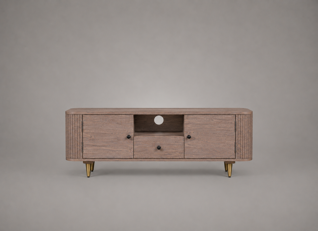 Meuble TV en bois d’acacia massif 118 cm avec deux portes, un tiroir central, niche ouverte et pieds finition laiton, style vintage chic et contemporain