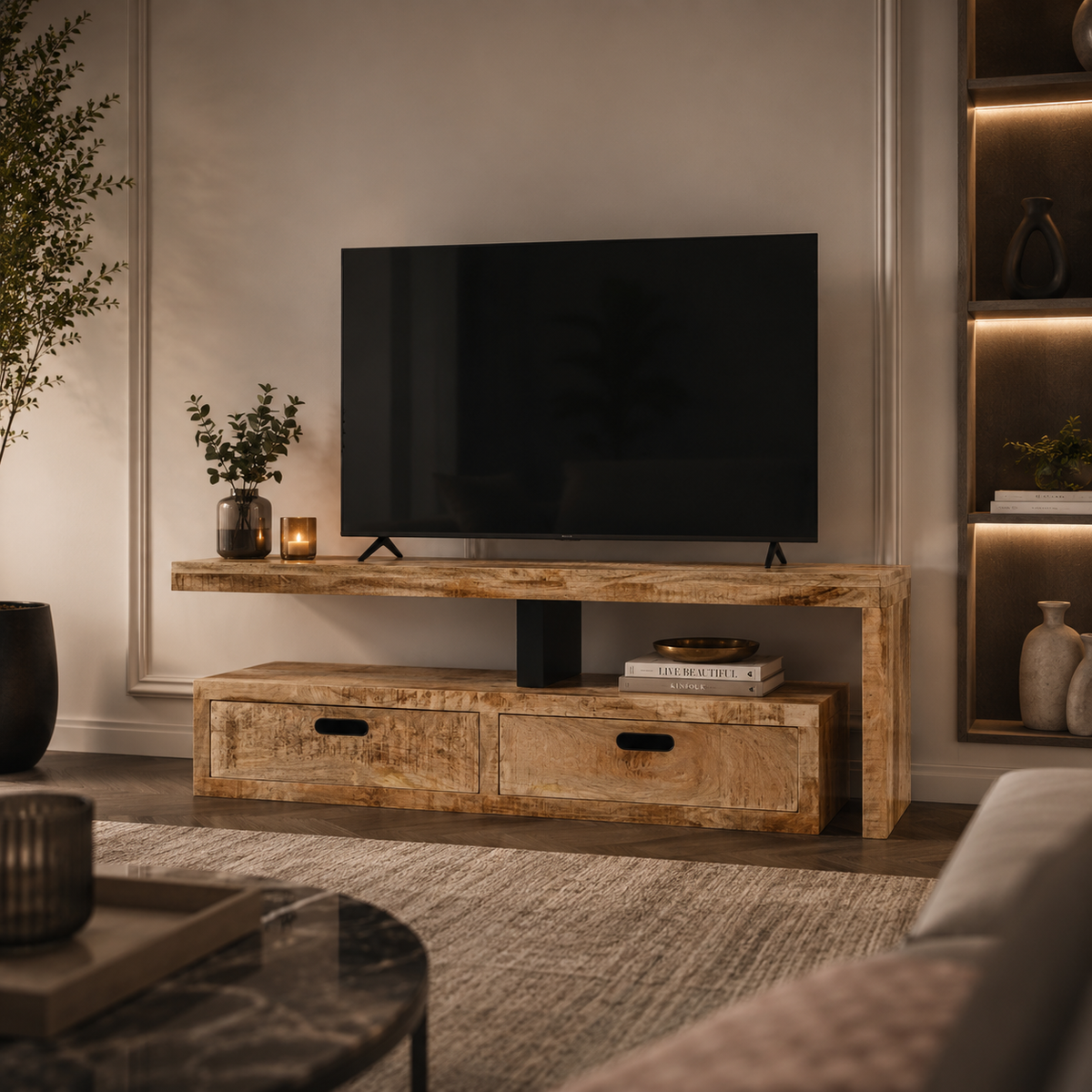 Meuble TV extensible bois de manguier naturel avec tiroirs de rangement dans un intérieur moderne et chaleureux